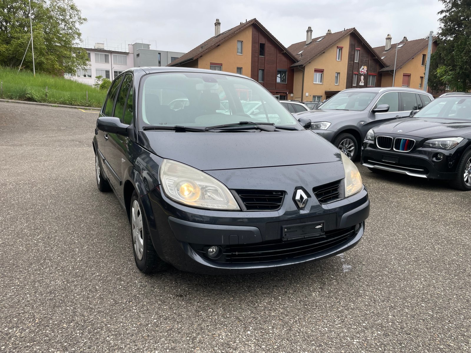RENAULT Scénic 2.0 16V Dynamique, Essence, Occasion / Utilisé, Manuelle - 2