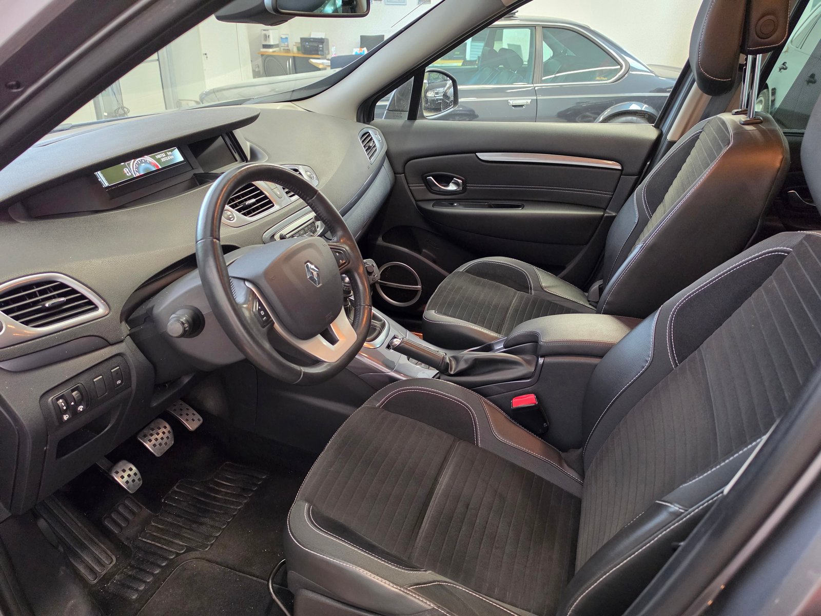 RENAULT Scénic Xmod 1.2 16V Turbo Swiss Bose Edition, Essence, Occasion / Utilisé, Manuelle - 4