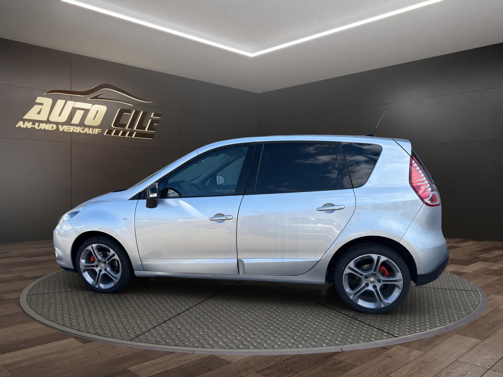 RENAULT Scénic 1.5 dCi Bose EDC, Diesel, Occasion / Gebraucht, Automatik - 4