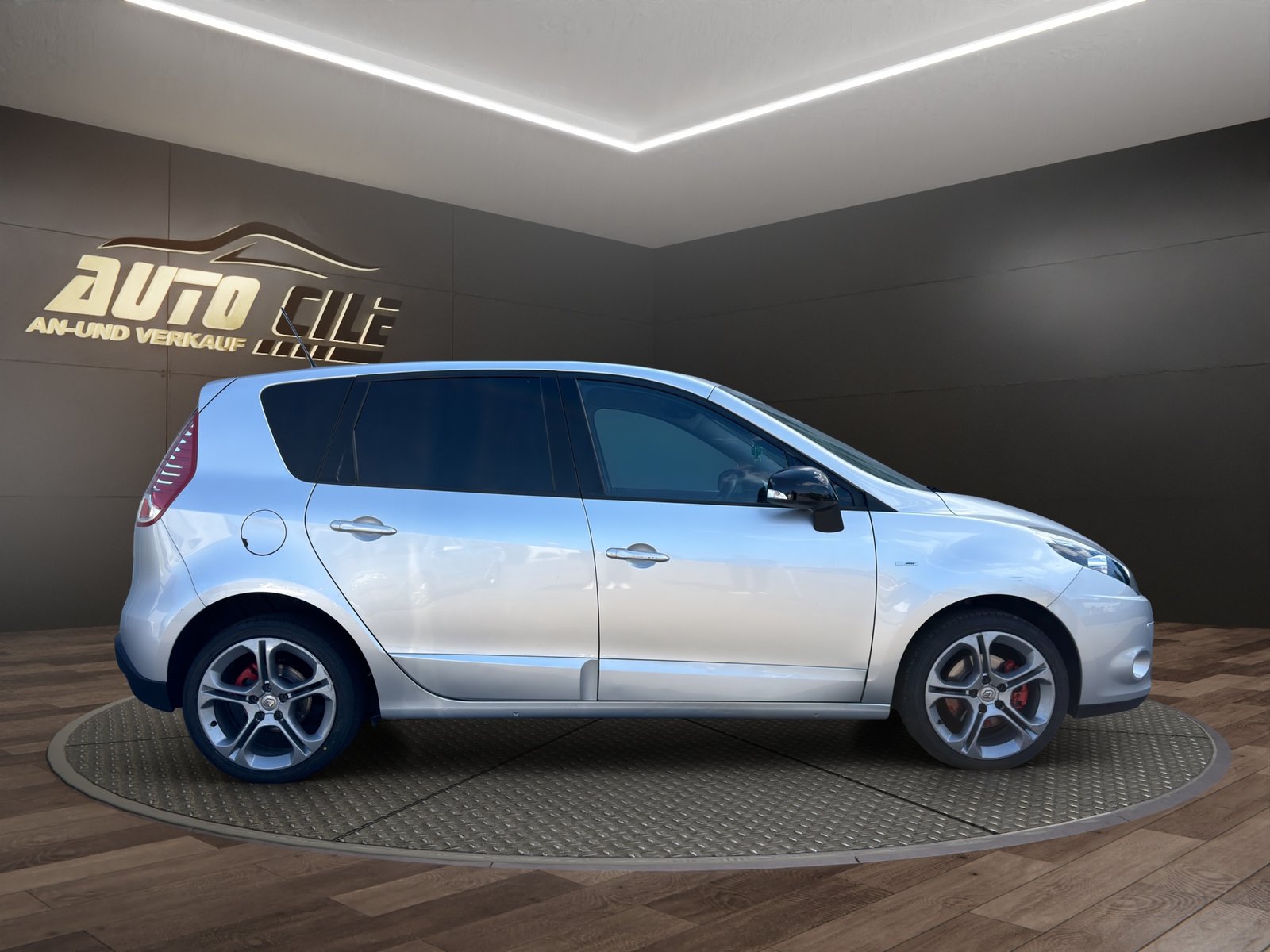 RENAULT Scénic 1.5 dCi Bose EDC, Diesel, Occasion / Gebraucht, Automatik - 5