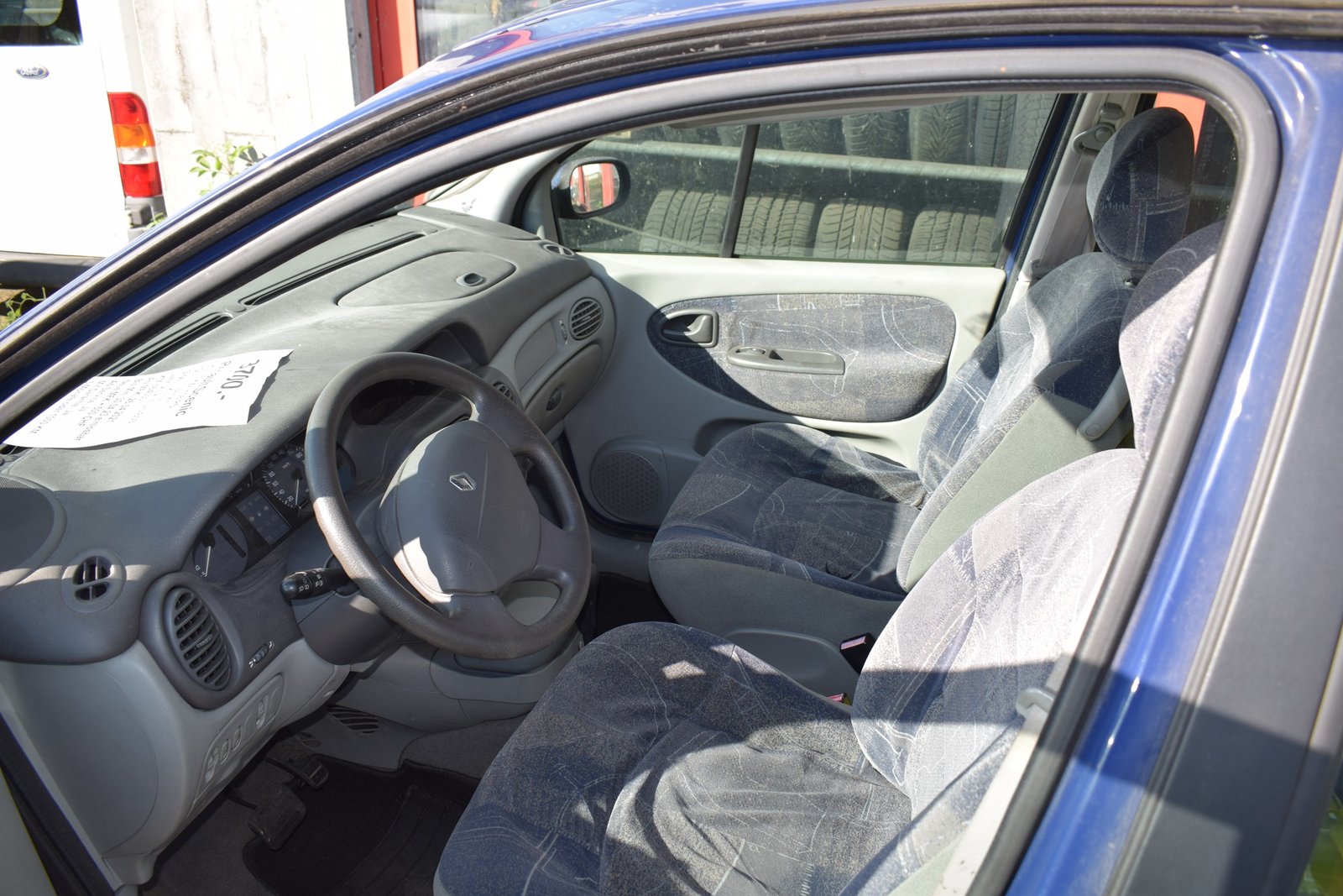 RENAULT Scénic 1.6 16V Dynamique Automatic, Benzin, Occasion / Gebraucht, Automatik - 5