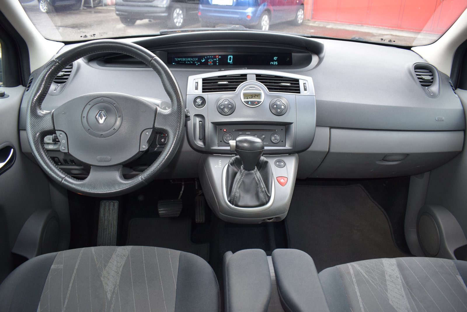 RENAULT Scénic 2.0 16V Authentique Confort, Benzin, Occasion / Gebraucht, Automatik - 5