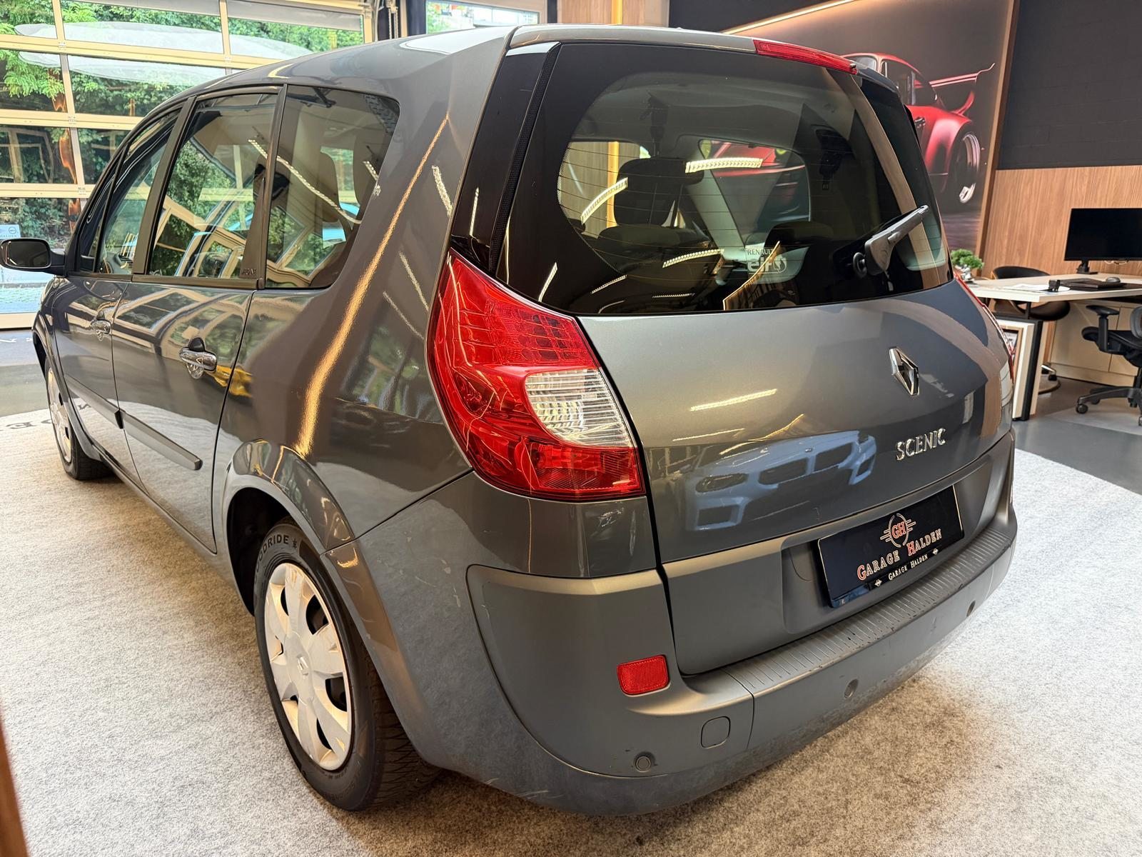 RENAULT Grand Scénic 2.0 16V Dynamique, Essence, Occasion / Utilisé, Automatique - 5