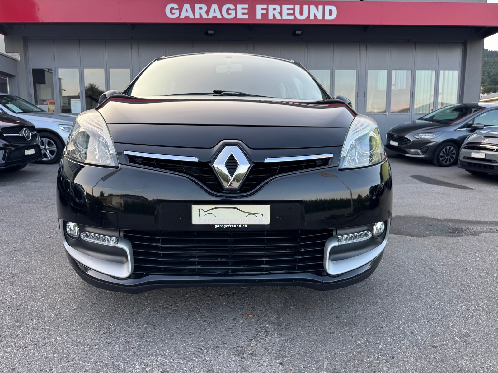 RENAULT Scénic 1.5 dCi Energy EDC, Diesel, Second hand / Used, Automatic - 3