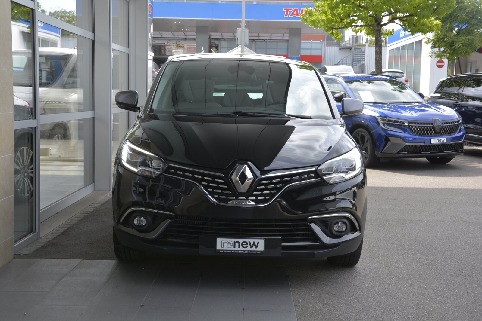 RENAULT Scenic 1.3 TCe 160 Initiale EDC, Petrol, Second hand / Used, Automatic - 2