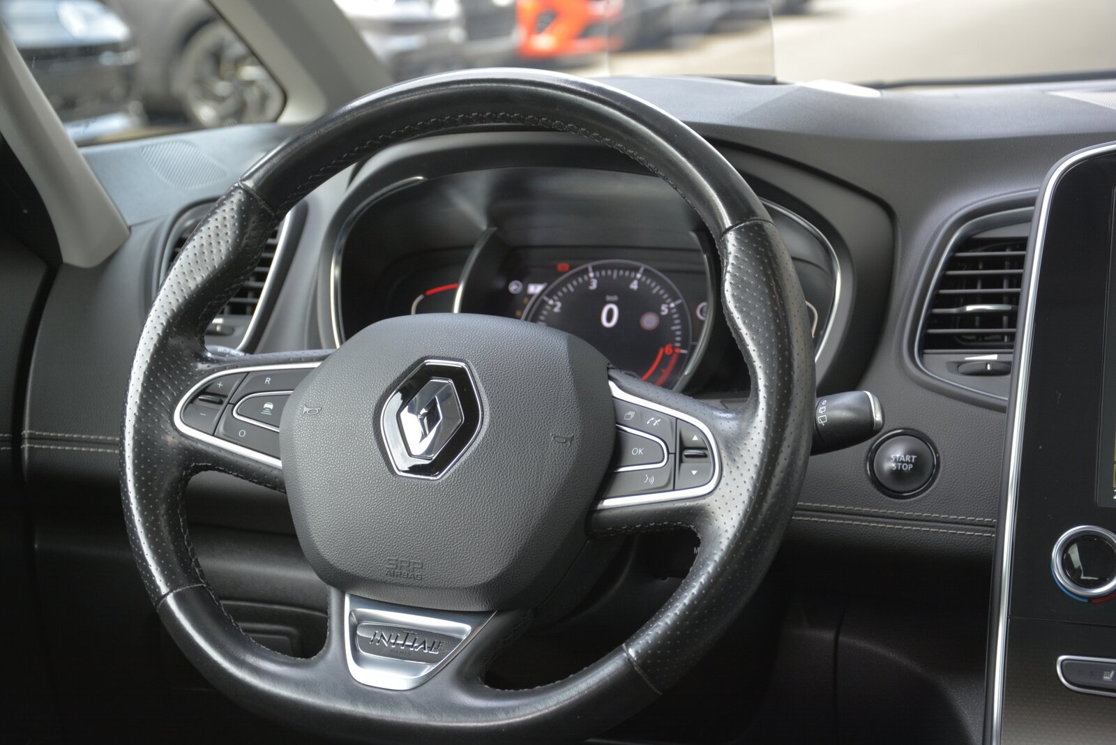 RENAULT Scenic 1.3 TCe 160 Initiale EDC, Petrol, Second hand / Used, Automatic - 7