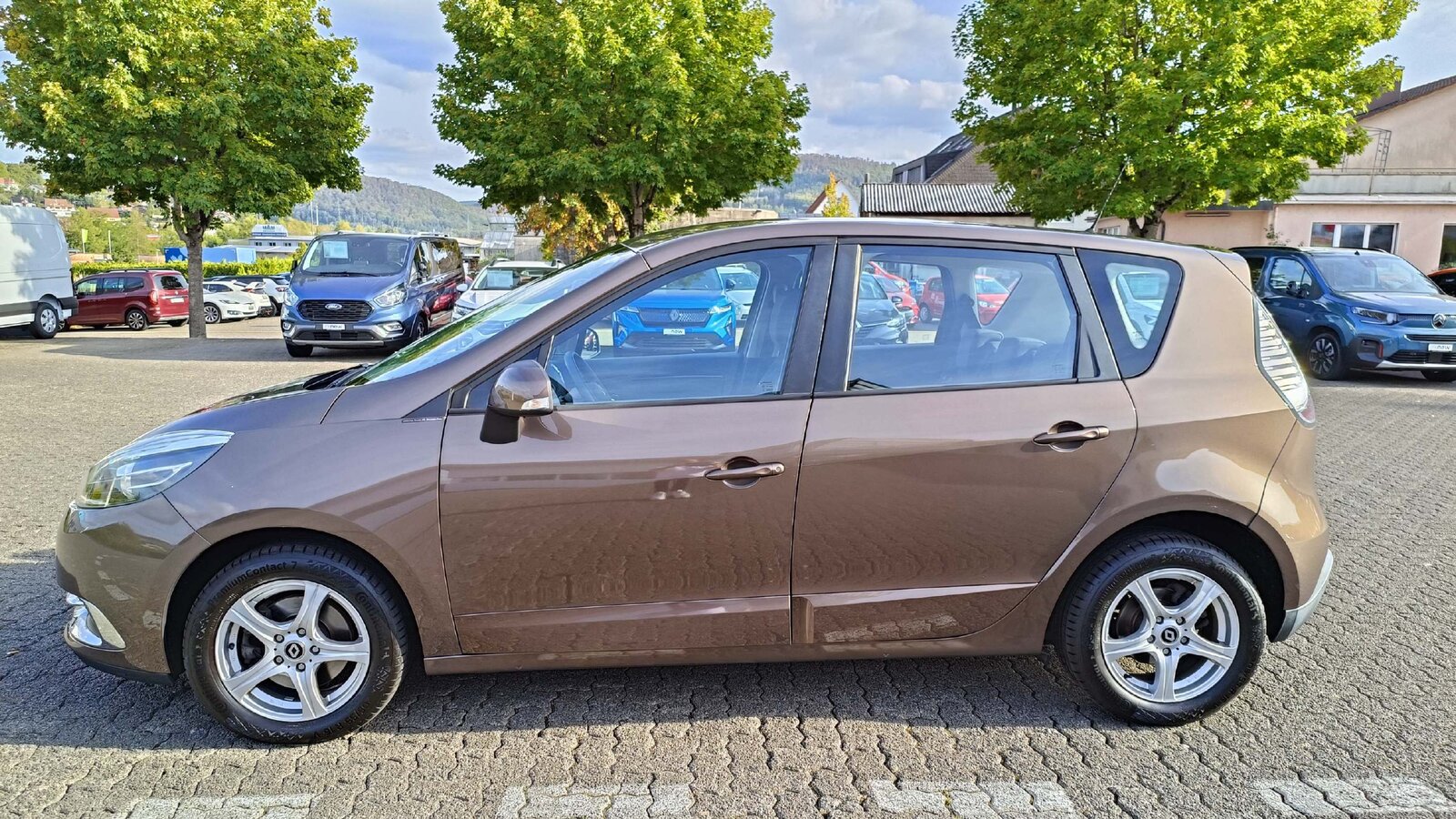RENAULT Scénic 1.6 110 Expression, Essence, Occasion / Utilisé, Manuelle - 2