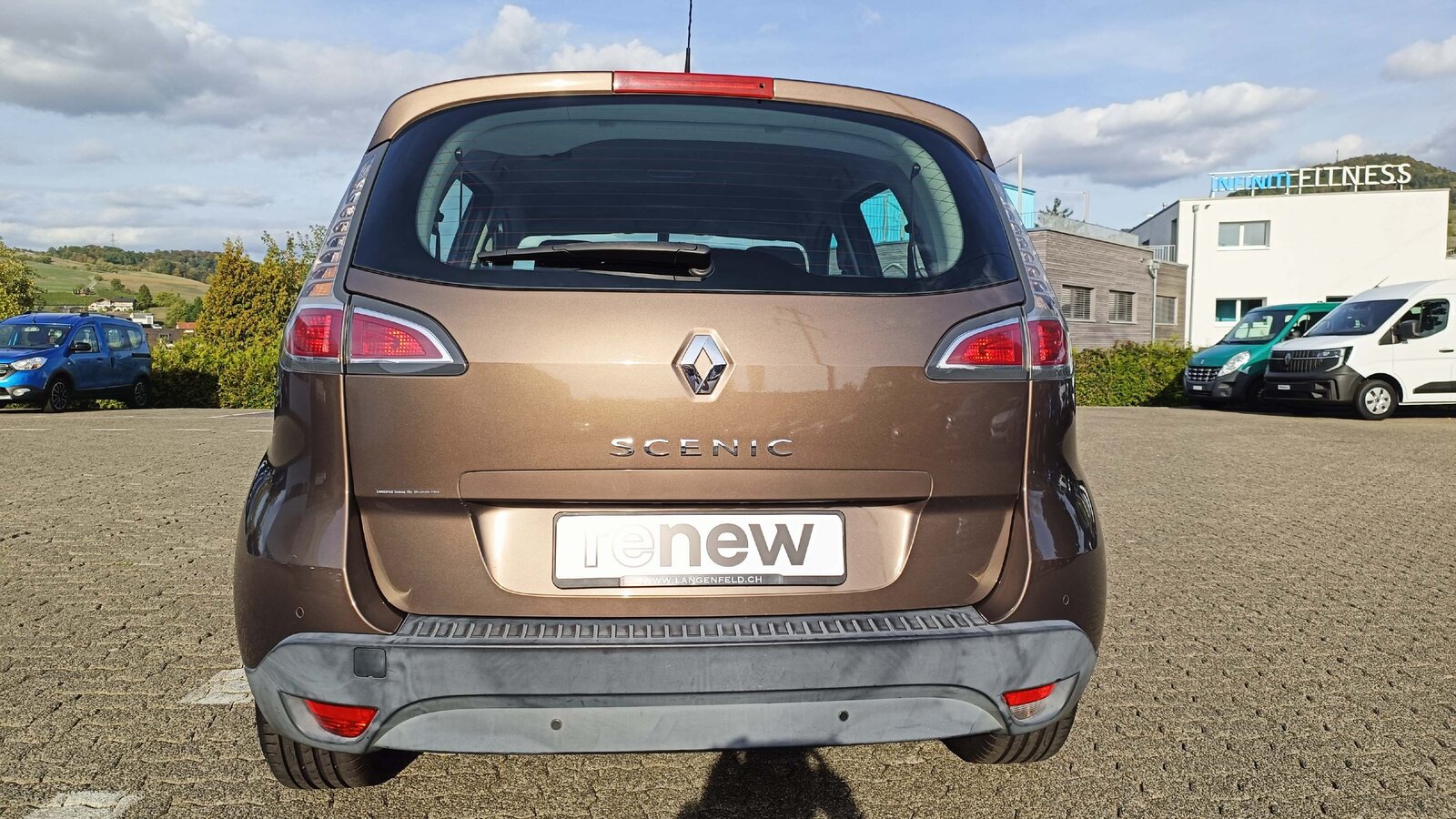 RENAULT Scénic 1.6 110 Expression, Essence, Occasion / Utilisé, Manuelle - 3