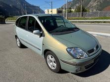 RENAULT Scénic 2.0 16V Dynamique, Petrol, Second hand / Used, Manual - 4