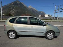 RENAULT Scénic 2.0 16V Dynamique, Petrol, Second hand / Used, Manual - 5
