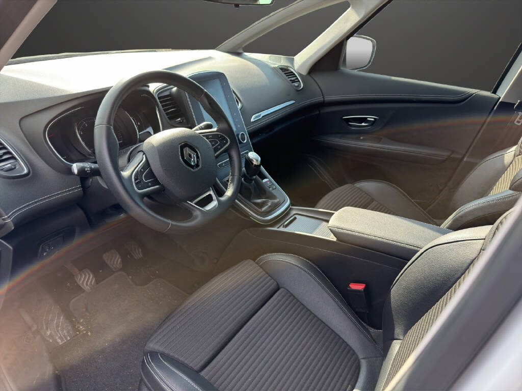RENAULT Scénic 1.3 TCe 160 Intens PF, Essence, Occasion / Utilisé, Manuelle - 7