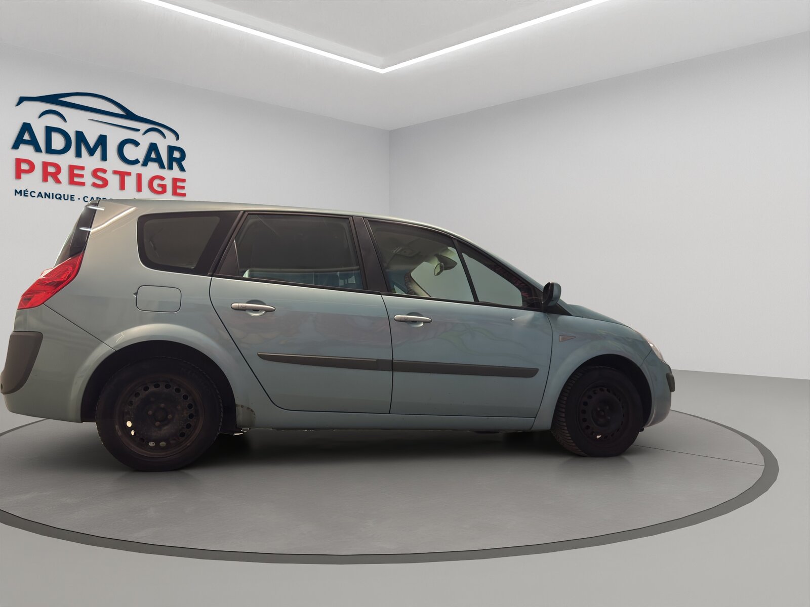 RENAULT Scénic Break 2.0 16V Privilège, Petrol, Second hand / Used, Automatic - 7