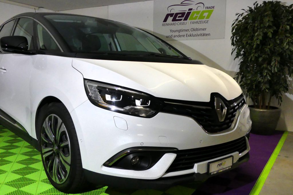RENAULT 1.3 TCe 160 Initiale EDC, Petrol, Second hand / Used, Automatic - 2