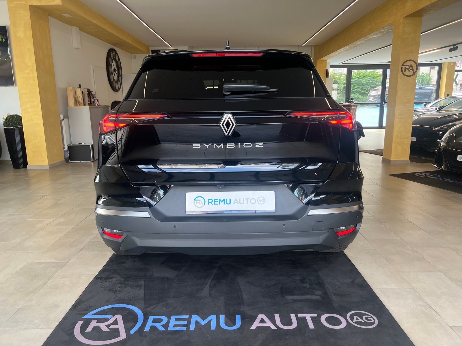 RENAULT Symbioz 1.3 Techno EDC, Mild-Hybrid Petrol/Electric, Second hand / Used, Automatic - 3