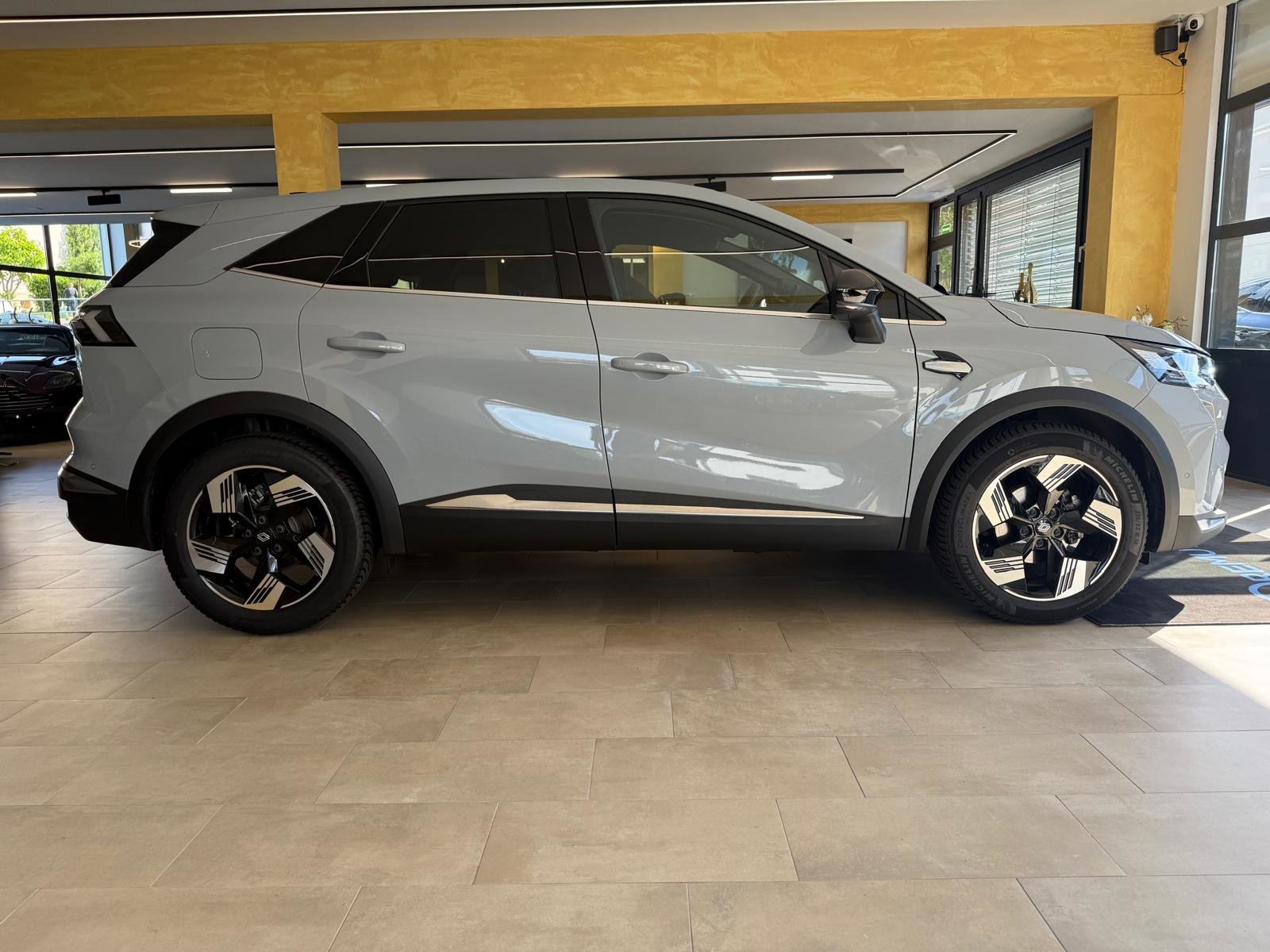 RENAULT Symbioz 1.3 Techno EDC, Hybride Léger Essence/Électricité, Occasion / Utilisé, Automatique - 2