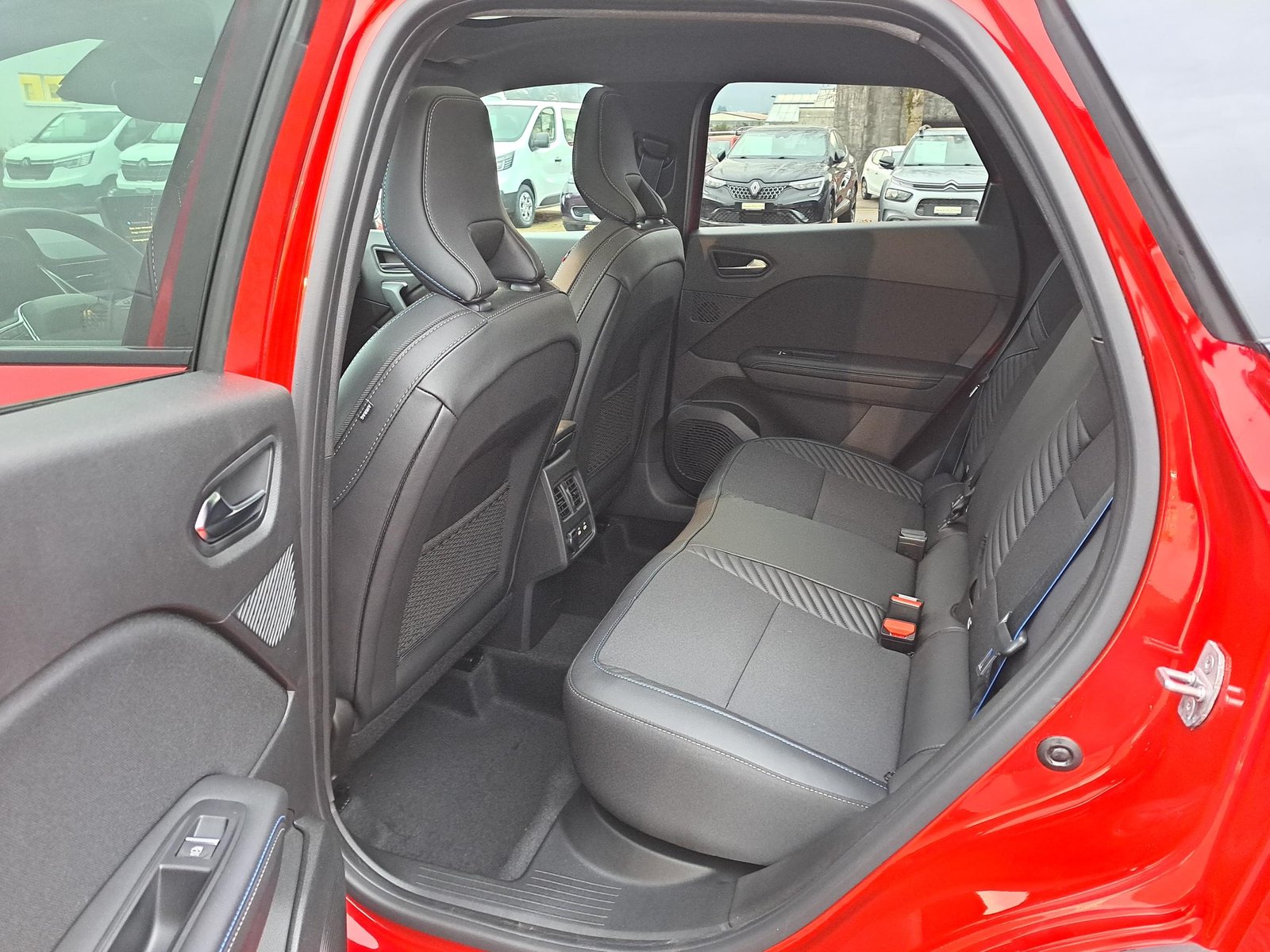RENAULT SYMBIOZ FULL HYBRID E-TECH esprit Alpine full hybrid E-Tech , Full-Hybrid Petrol/Electric, New car, Automatic - 6