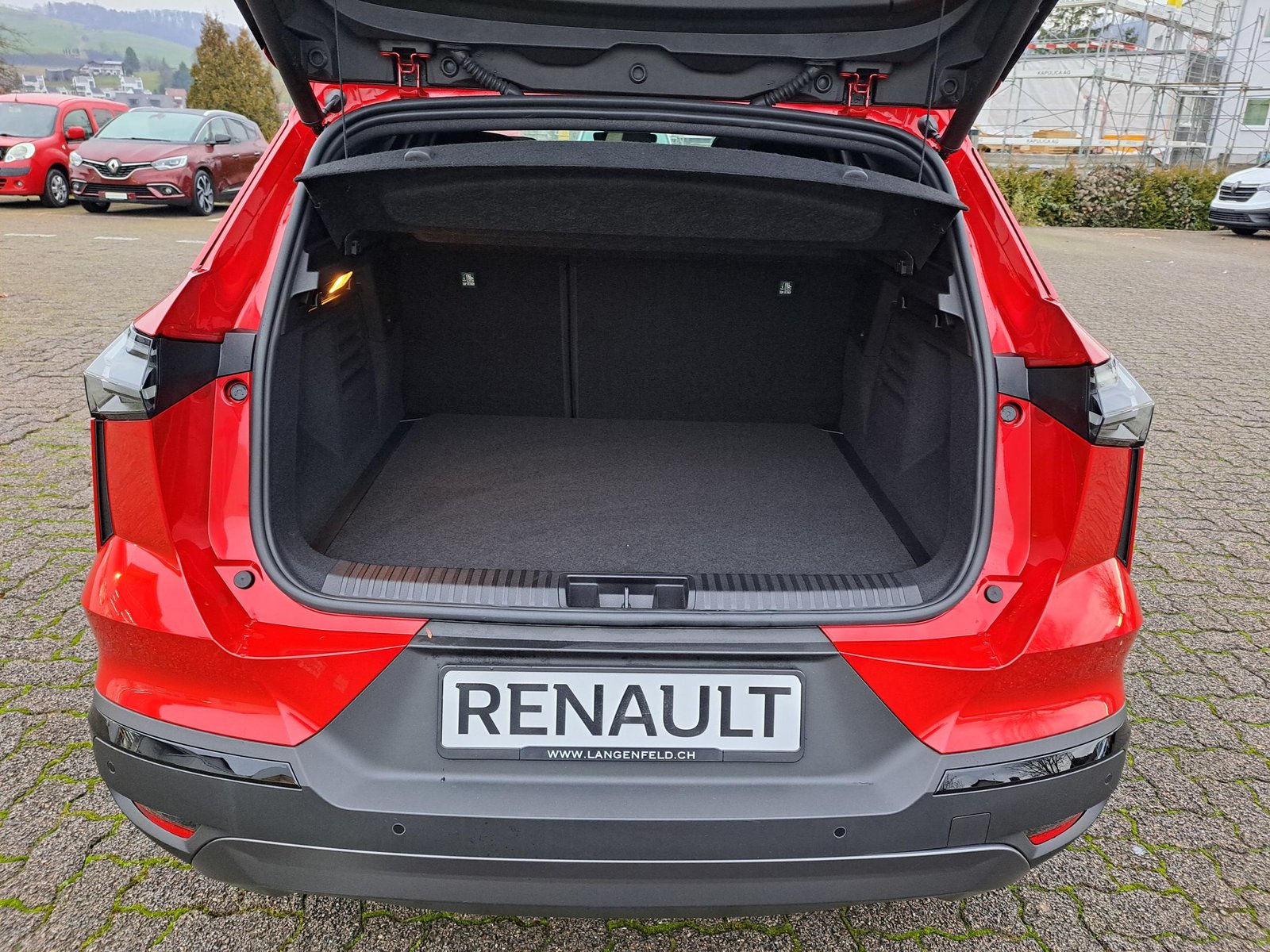 RENAULT SYMBIOZ FULL HYBRID E-TECH esprit Alpine full hybrid E-Tech , Full-Hybrid Petrol/Electric, New car, Automatic - 7