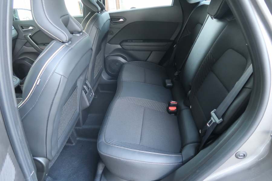 RENAULT Symbioz 1.8 E-Tech iconic, Full-Hybrid Petrol/Electric, New car, Automatic - 6