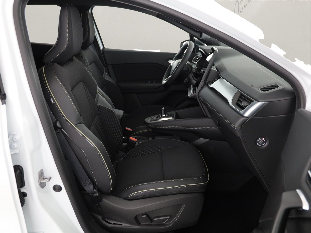 RENAULT Symbioz 1.8 E-Tech iconic, Full-Hybrid Petrol/Electric, New car, Automatic - 7