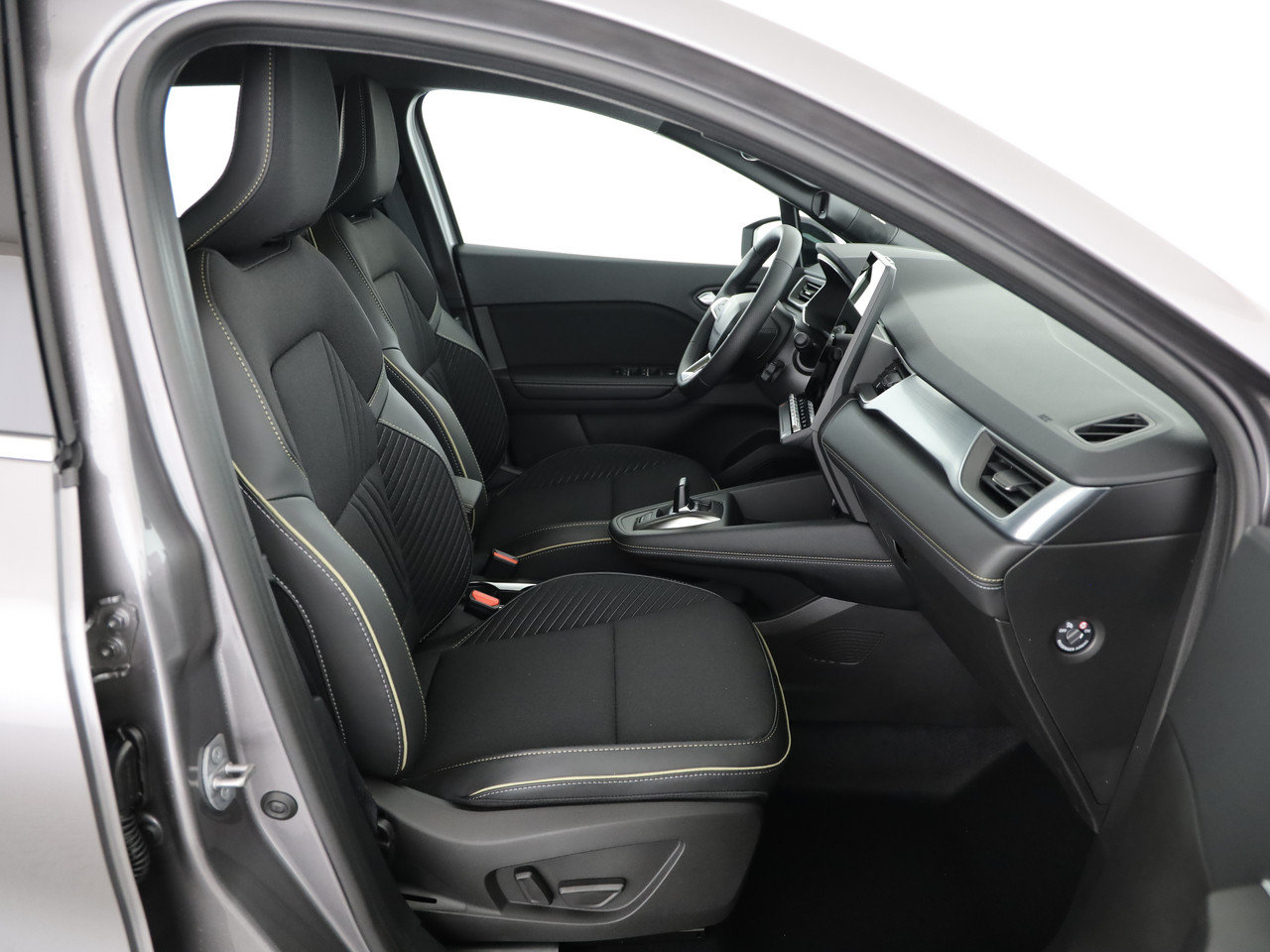 RENAULT Symbioz 1.8 E-Tech iconic, Full-Hybrid Petrol/Electric, New car, Automatic - 7