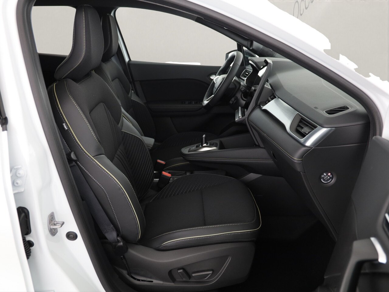 RENAULT Symbioz 1.8 E-Tech iconic, Voll-Hybrid Benzin/Elektro, Neuwagen, Automatik - 7
