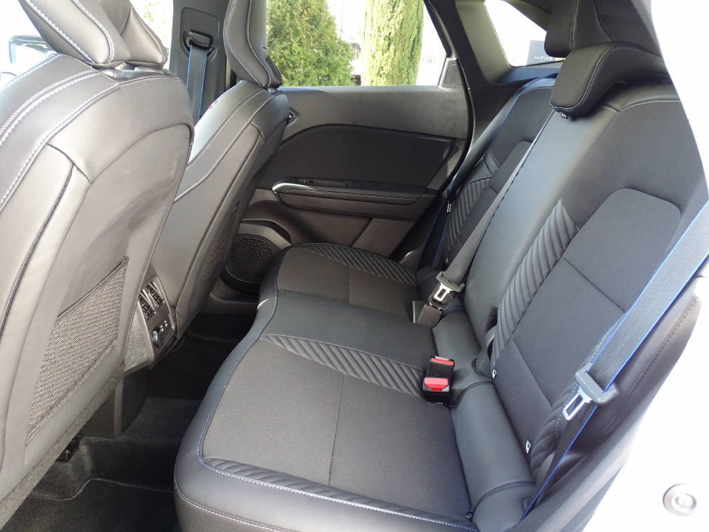RENAULT Symbioz 1.6 E-Tech esprit Alpine, Voll-Hybrid Benzin/Elektro, Occasion / Gebraucht, Automatik - 7