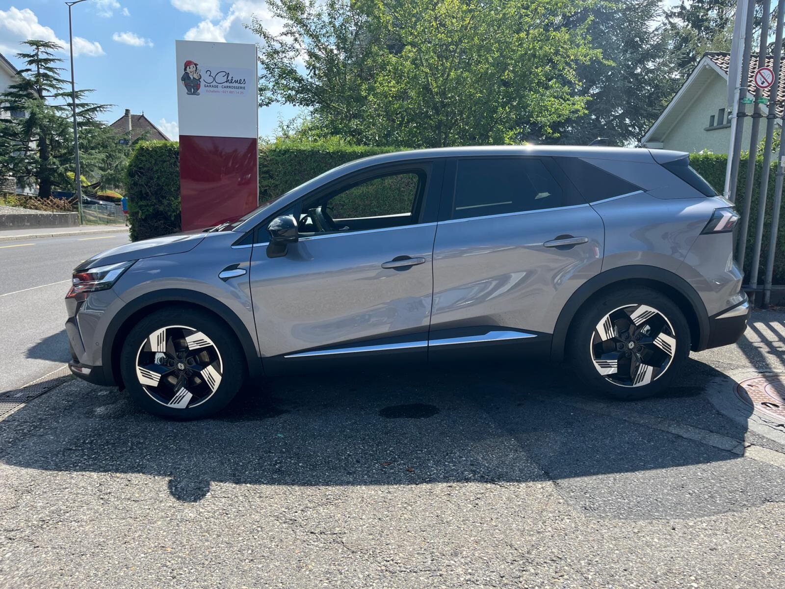 RENAULT Symbioz 1.8 E-Tech techno, Full-Hybrid Petrol/Electric, Second hand / Used, Automatic - 2