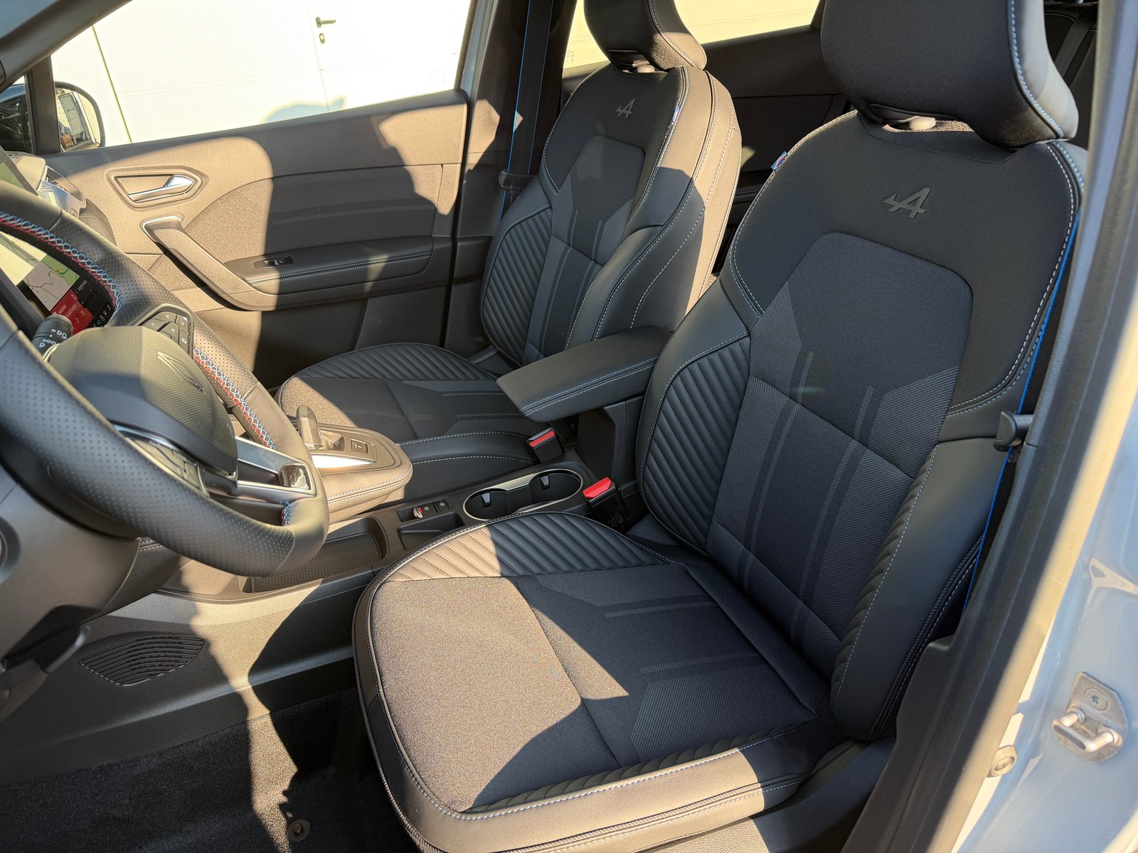 RENAULT Symbioz 1.8 E-Tech esprit Alpine, Voll-Hybrid Benzin/Elektro, Vorführwagen, Automatik - 6