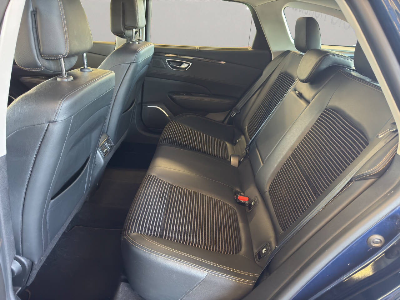 RENAULT Talisman Grandtour Intens TCe 225 EDC PF, Benzin, Occasion / Gebraucht, Automatik - 6