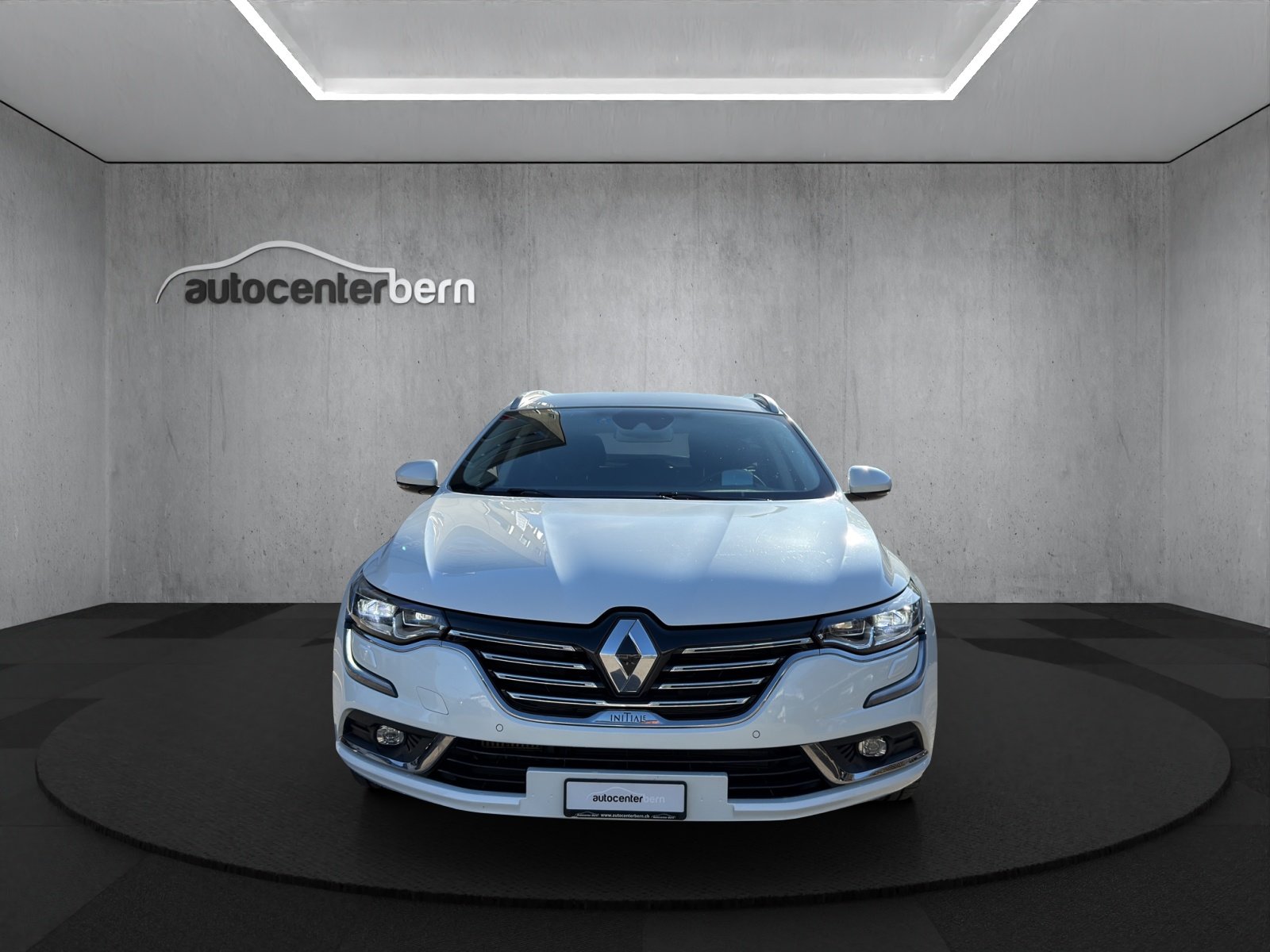 RENAULT Talisman Grandtour 1.8 TCe Initiale EDC, Petrol, Second hand / Used, Automatic - 2