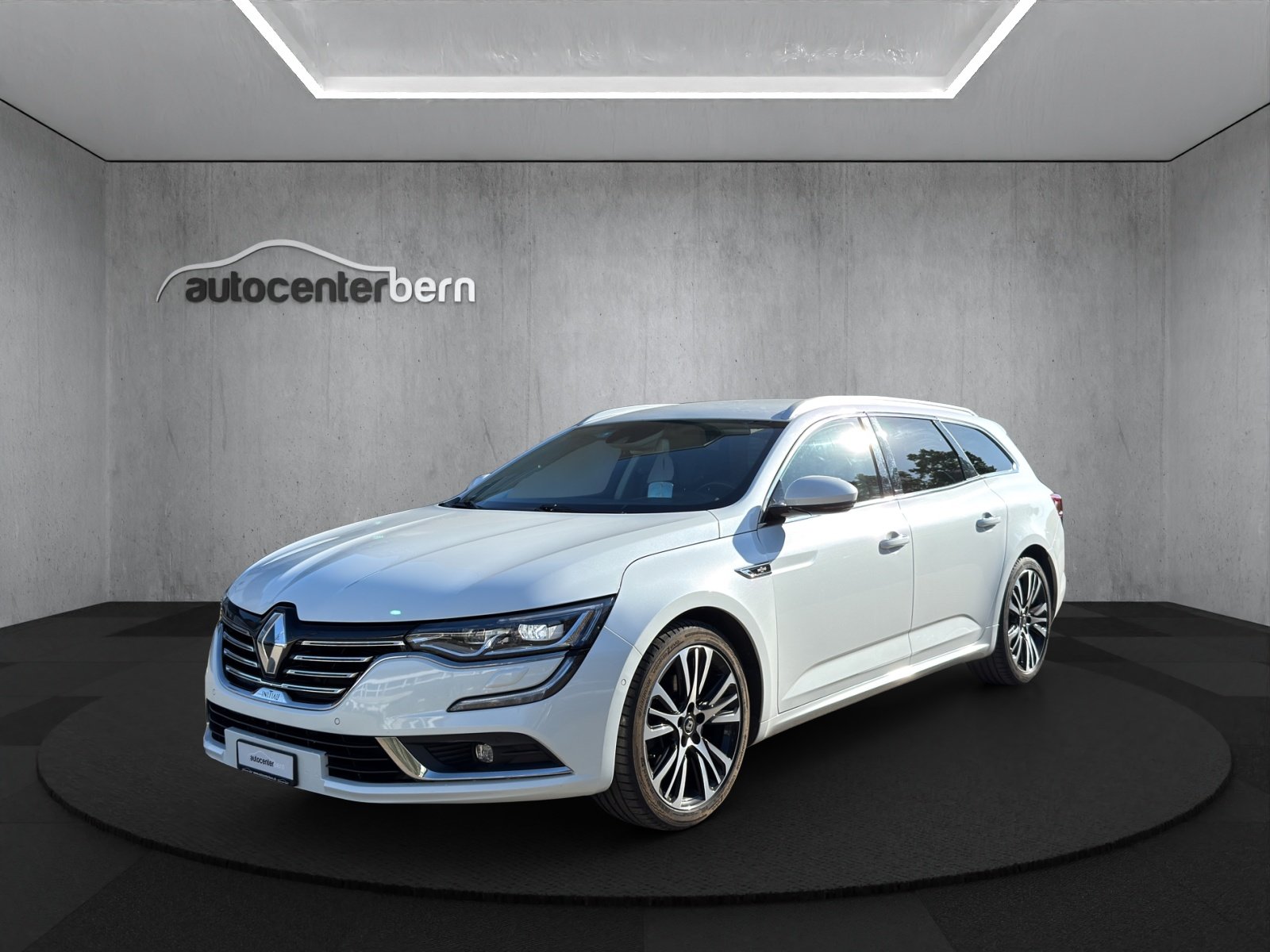RENAULT Talisman Grandtour 1.8 TCe Initiale EDC, Petrol, Second hand / Used, Automatic - 3