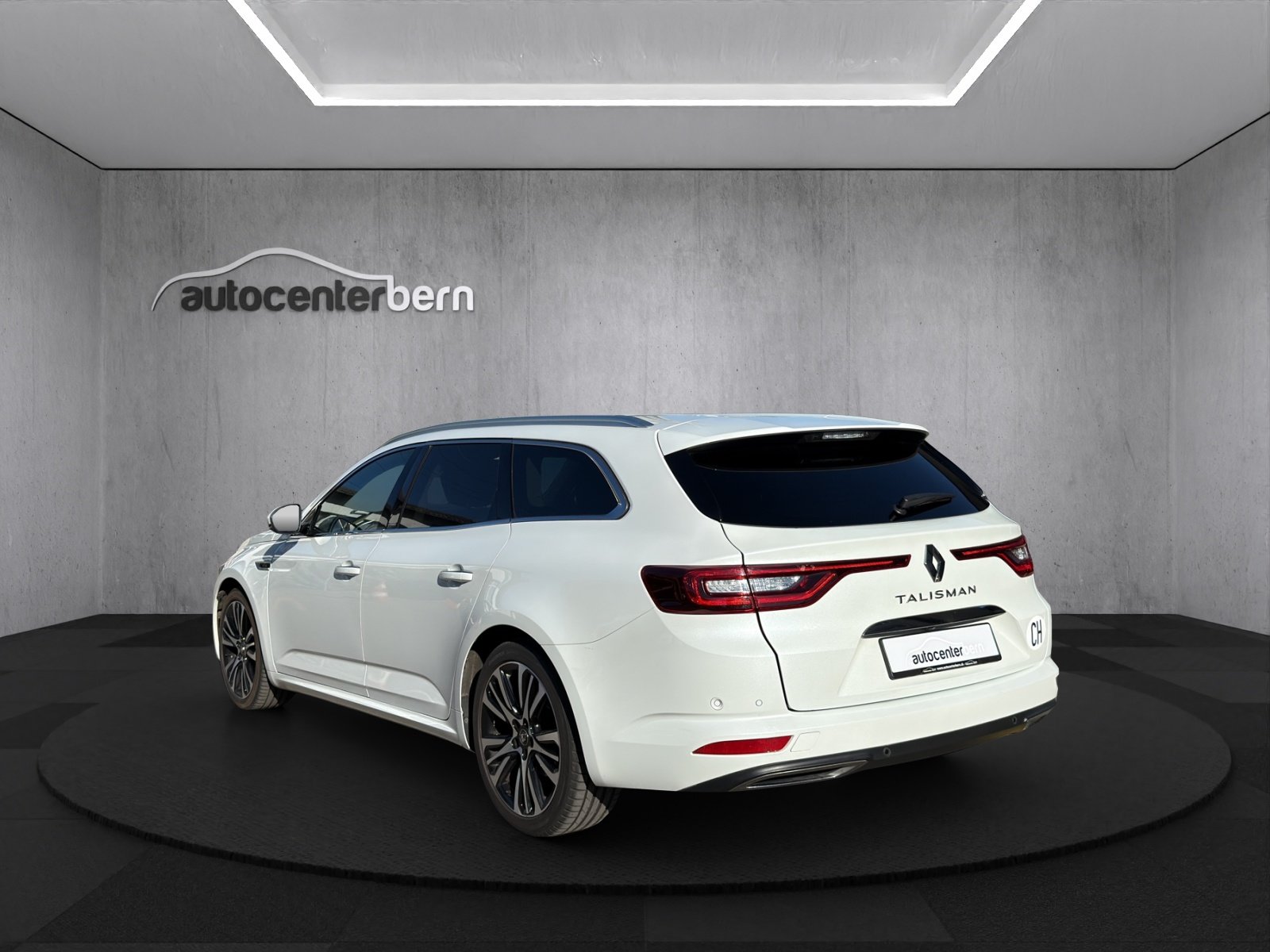 RENAULT Talisman Grandtour 1.8 TCe Initiale EDC, Petrol, Second hand / Used, Automatic - 5
