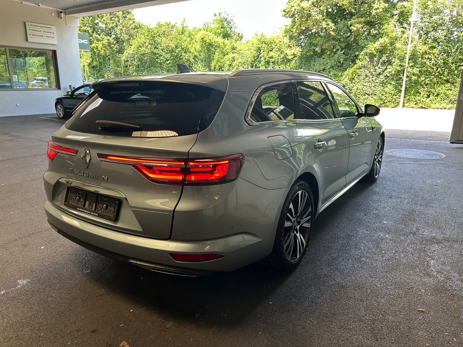 RENAULT Talisman Grandtour 1.8 TCe Initiale Paris, Essence, Occasion / Utilisé, Automatique - 5