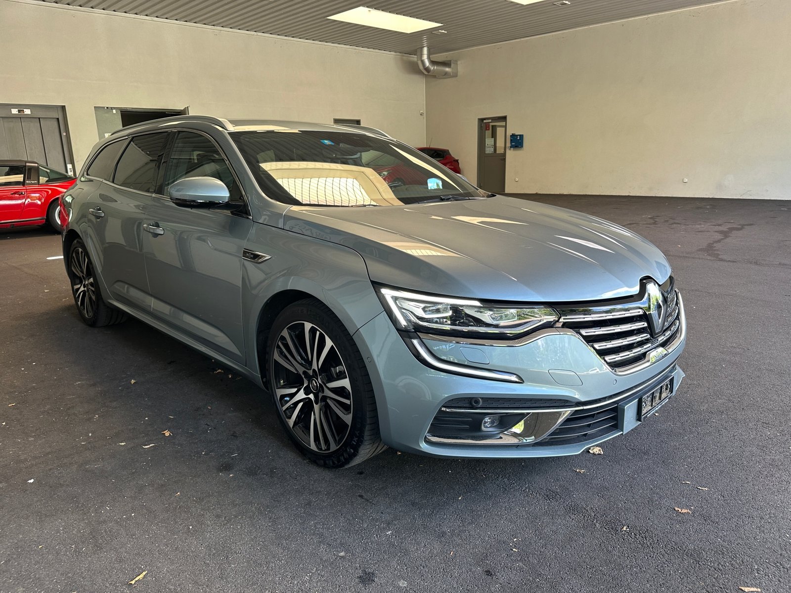 RENAULT Talisman Grandtour 1.8 TCe Initiale Paris, Essence, Occasion / Utilisé, Automatique - 7