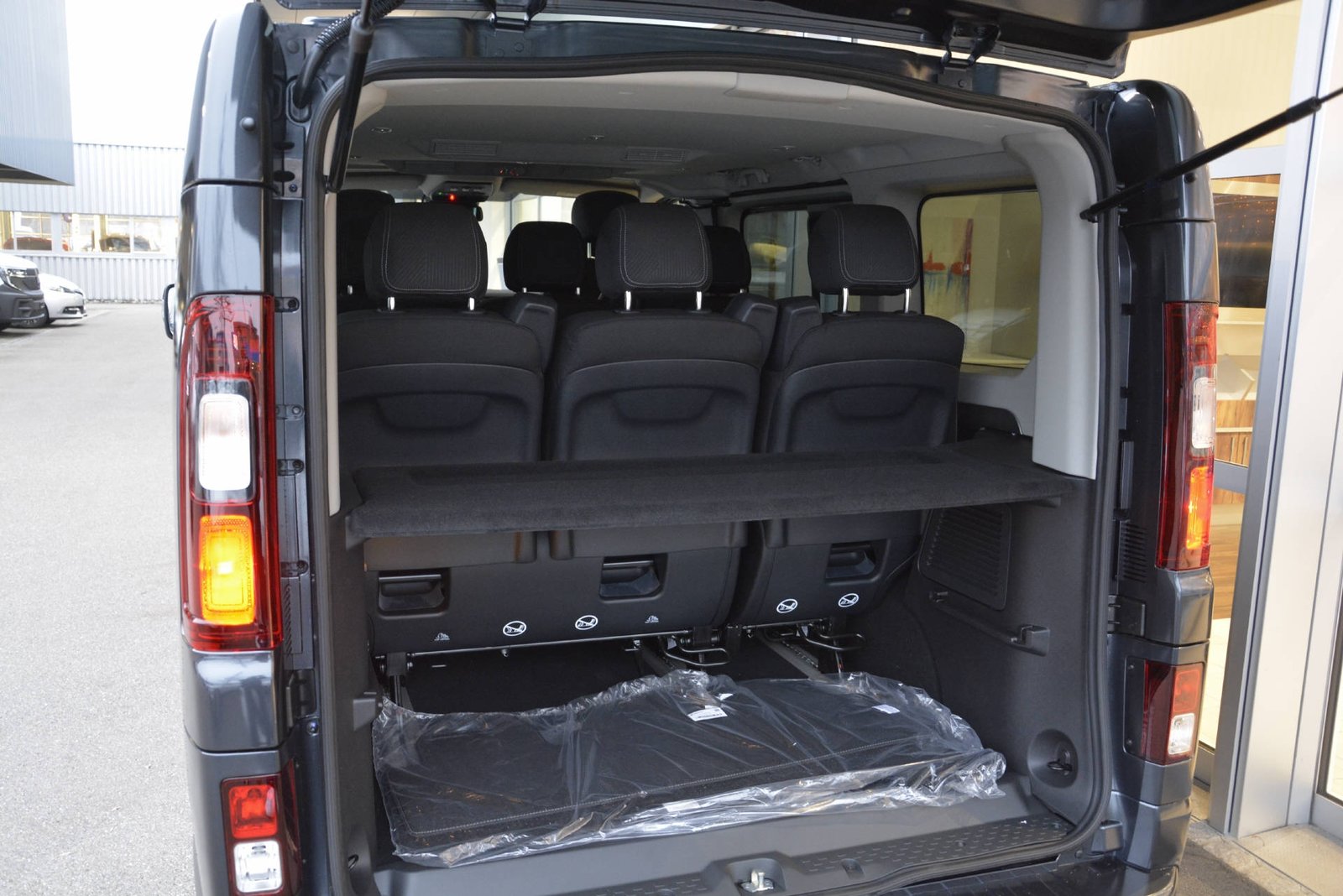 RENAULT Trafic Passenger Spaceclass SPACECLASS Blue dCi 170, Diesel, Voiture nouvelle, Automatique - 6