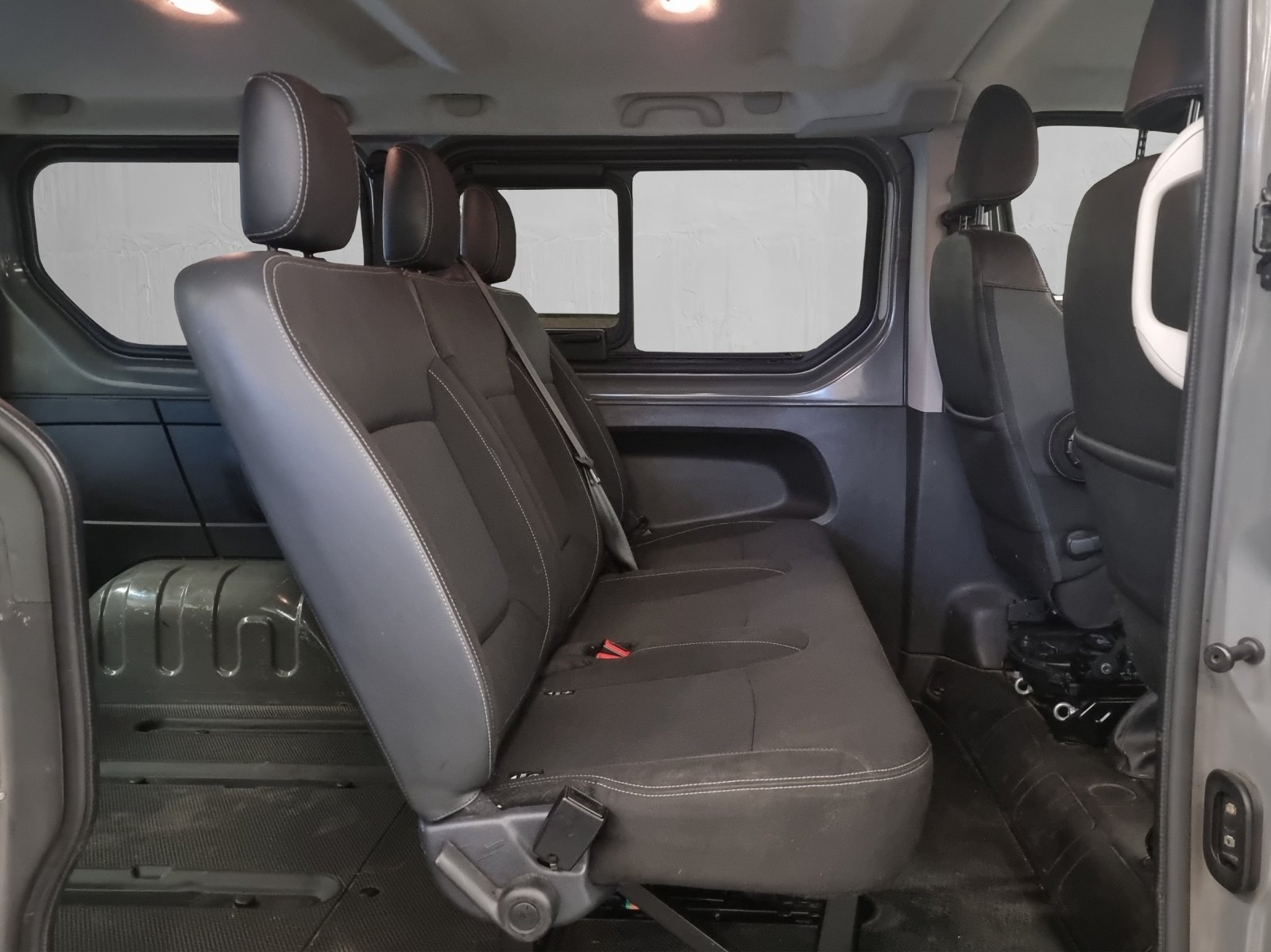 RENAULT Trafic Passenger 1.6 dCi Zen, Diesel, Occasion / Utilisé, Manuelle - 7