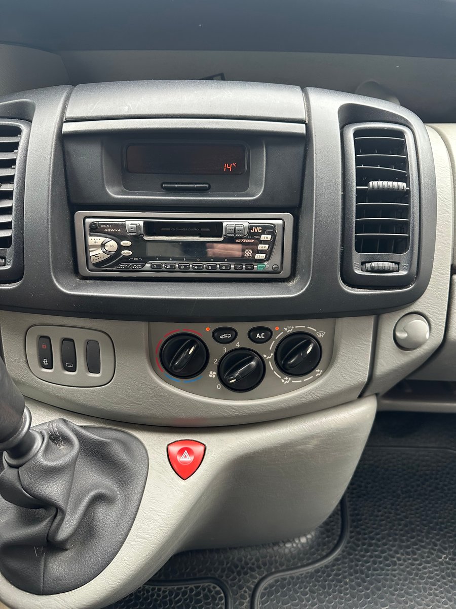 RENAULT Trafic 1.9 dCi 100 2.7t, Diesel, Occasion / Utilisé, Manuelle - 7