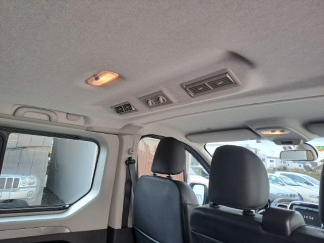 RENAULT Trafic Passenger Intens, Diesel, Occasion / Gebraucht, Automatik - 7