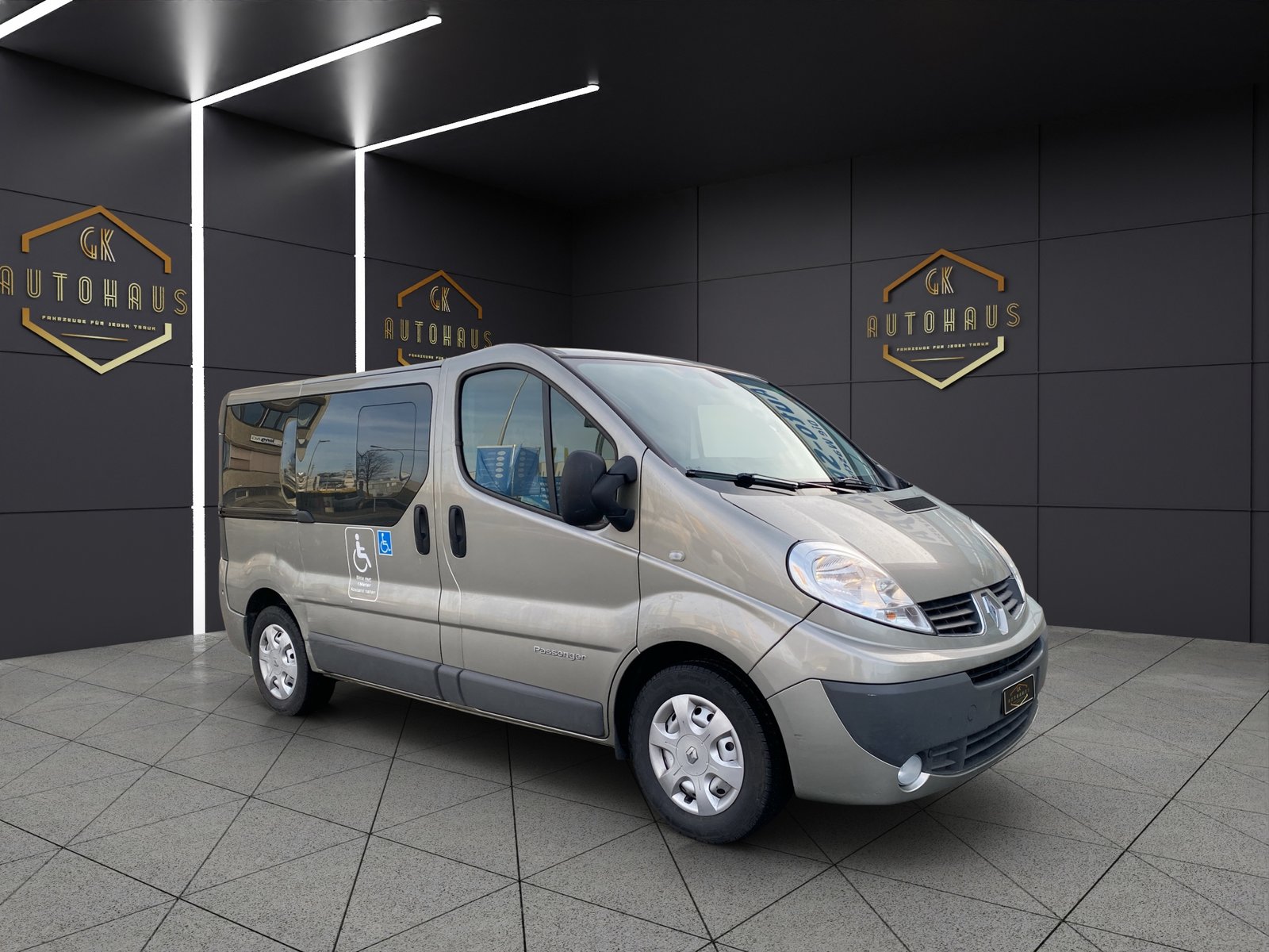 RENAULT Trafic 2.5dCi L1H1 Passenger Expression, Diesel, Occasion / Utilisé, Automatique - 7
