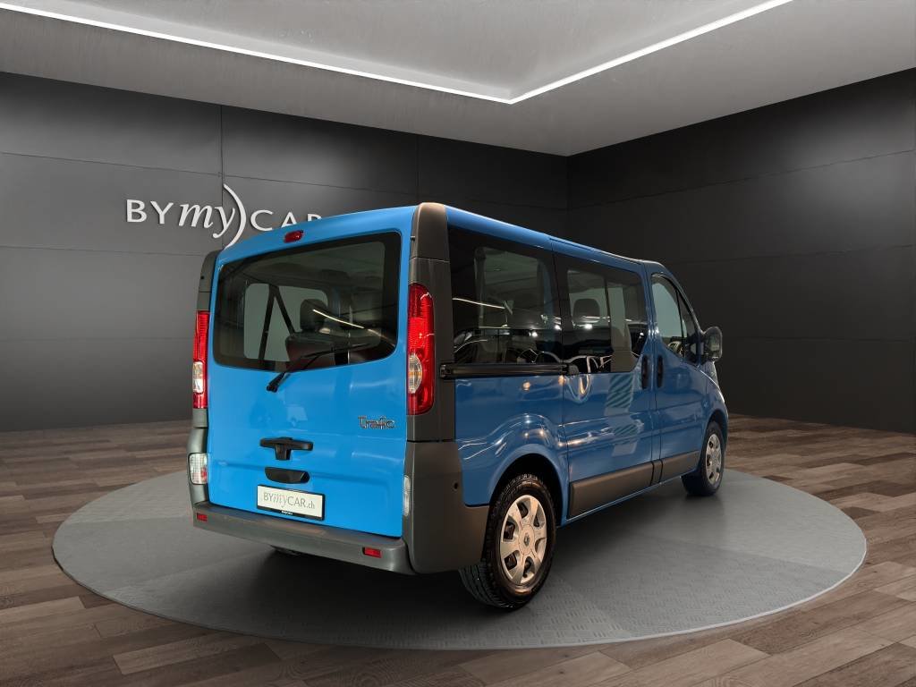 RENAULT Trafic 2.0dCi Eco Passenger Authentique, Diesel, Occasion / Utilisé, Manuelle - 3