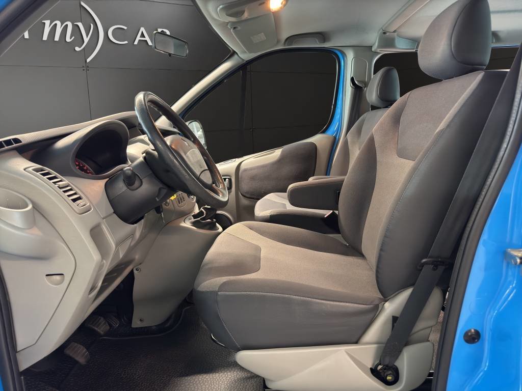 RENAULT Trafic 2.0dCi Eco Passenger Authentique, Diesel, Occasion / Utilisé, Manuelle - 6