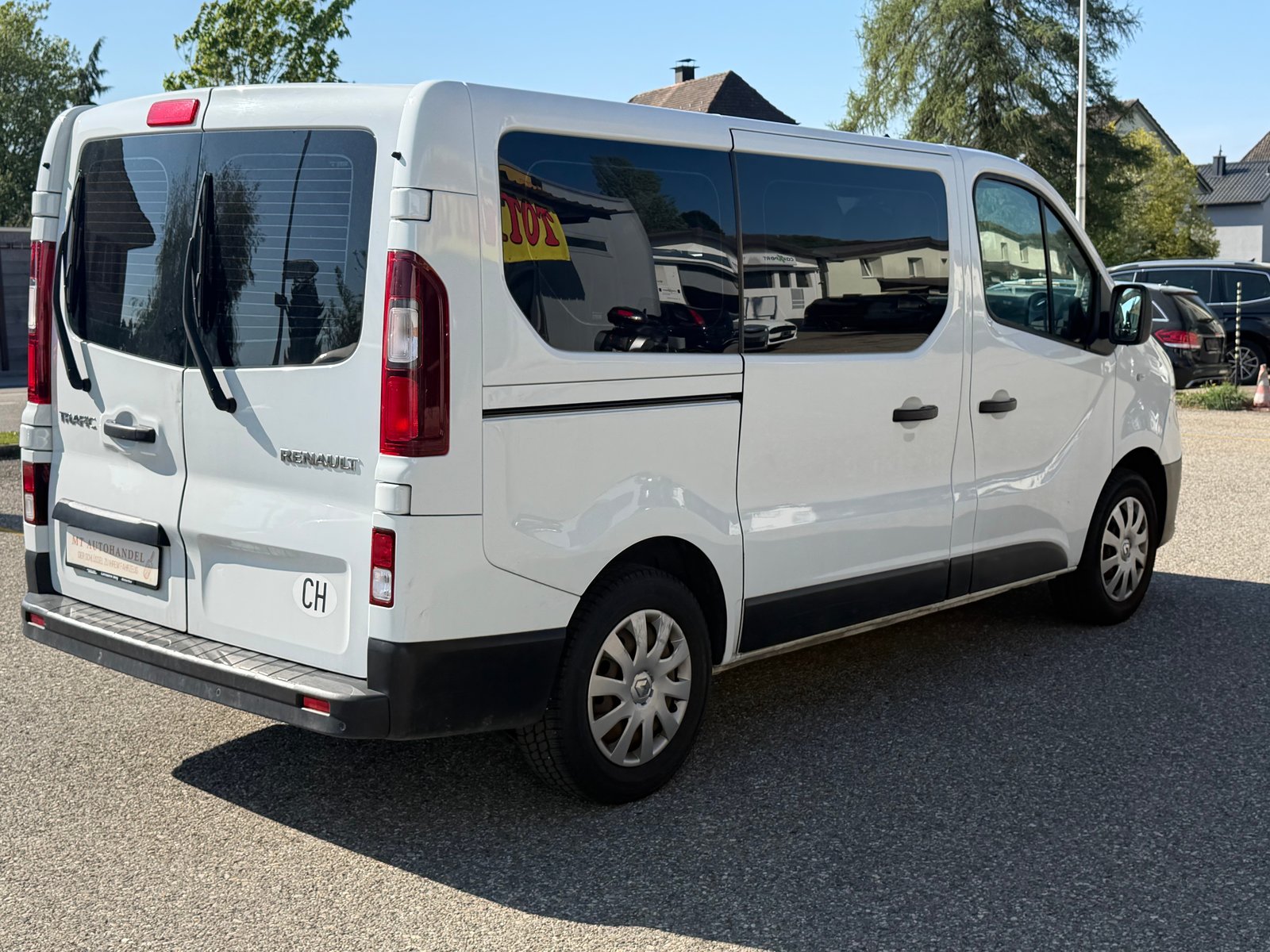 RENAULT Trafic ENERGY dCi 95 Passenger Authentique, Diesel, Second hand / Used, Manual - 4