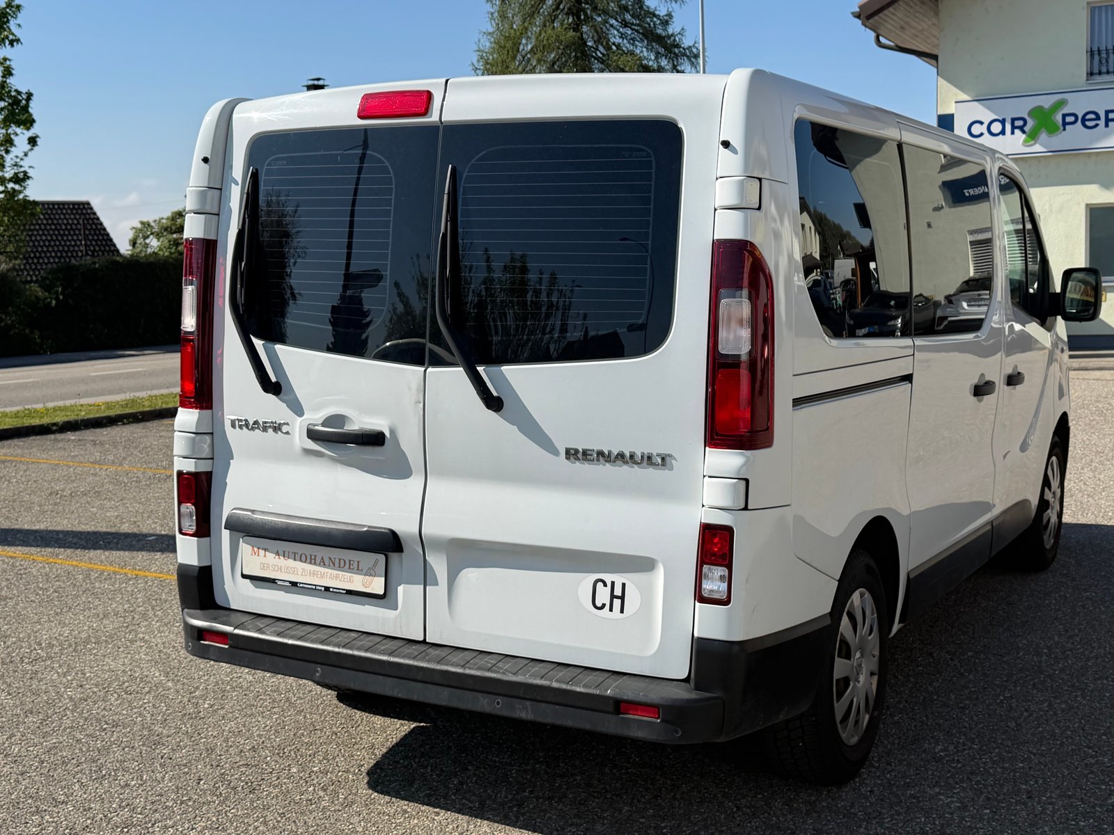 RENAULT Trafic ENERGY dCi 95 Passenger Authentique, Diesel, Second hand / Used, Manual - 7