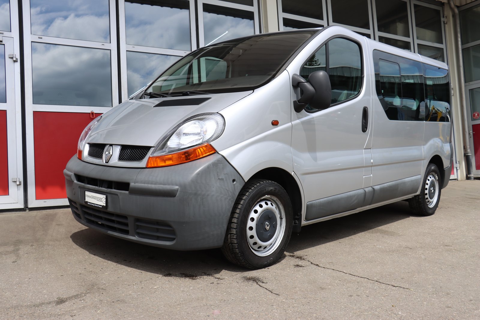 RENAULT Trafic 2.0 16V 2.7t