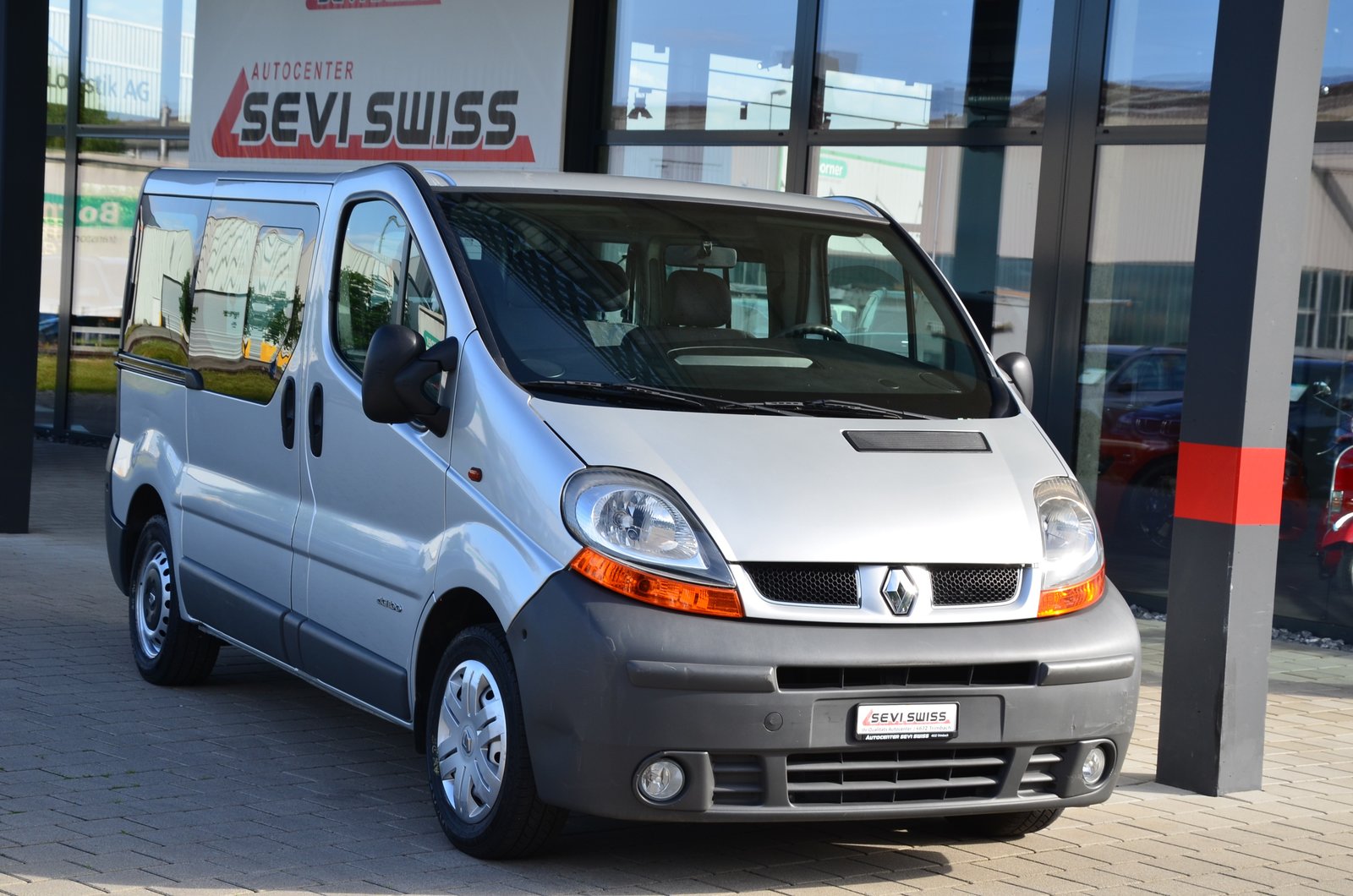 RENAULT Trafic 1.9 dCi 100