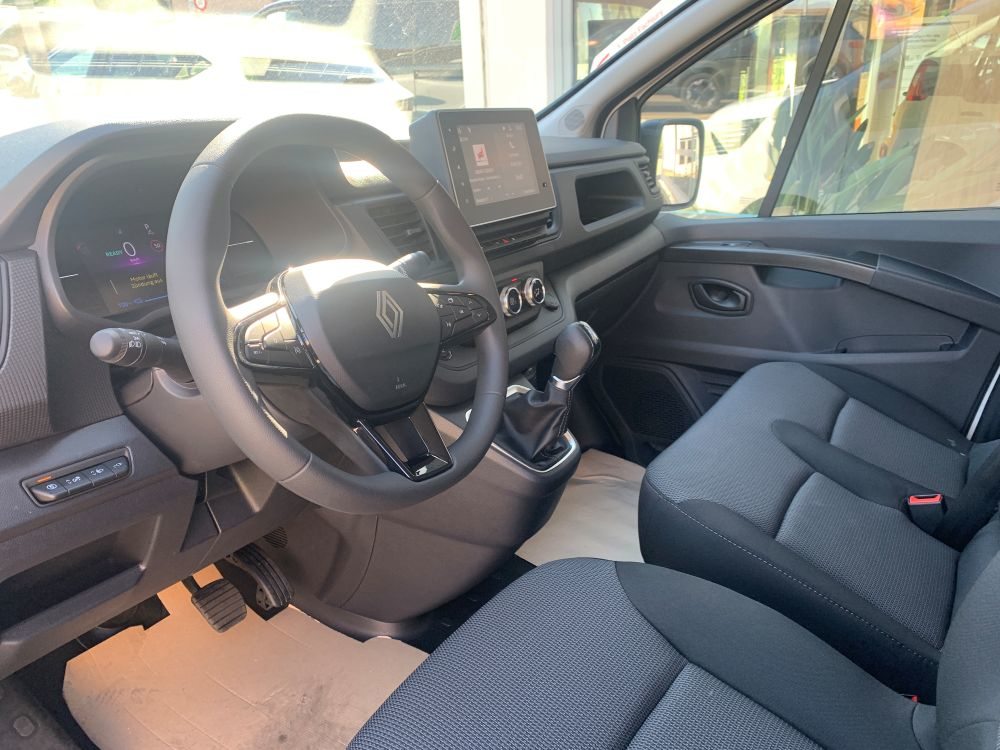 RENAULT Trafic DKab.-Kaw. 3.0 t L1 H1 E-Tech Electric EV52 Advance, Electric, Ex-demonstrator, Automatic - 3