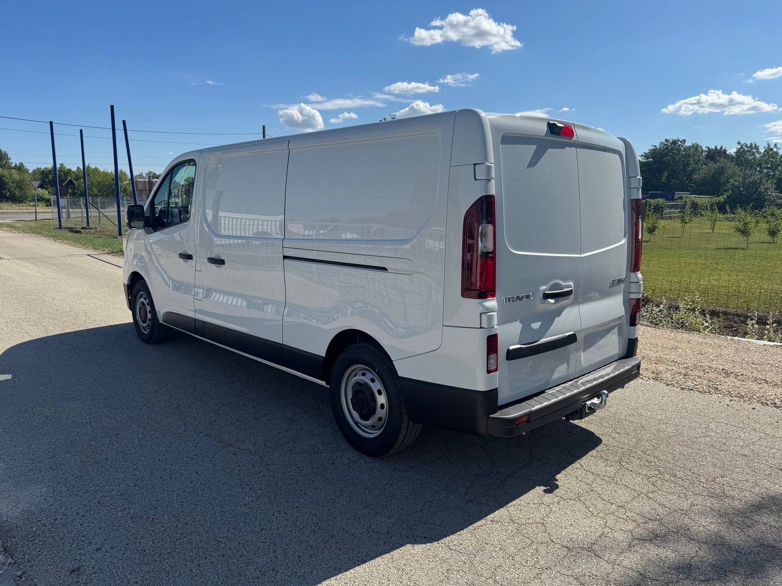 RENAULT L2H1 mit 2 x Schiebetüre Links und Rechts und Navigation un, Diesel, Auto nuove, Manuale - 5