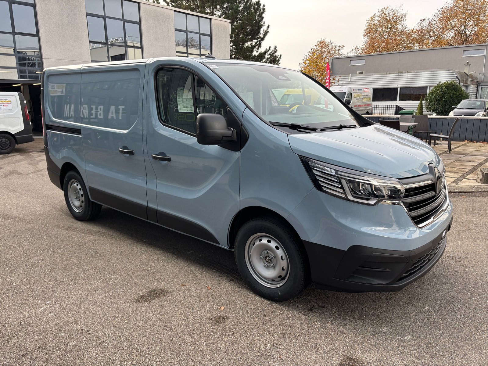 RENAULT Trafic 2.0 Blue dCi 110 Advance L1H1