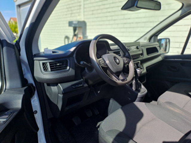 RENAULT Trafic 110 Business L1 EN, Diesel, Occasion / Utilisé, Manuelle - 6