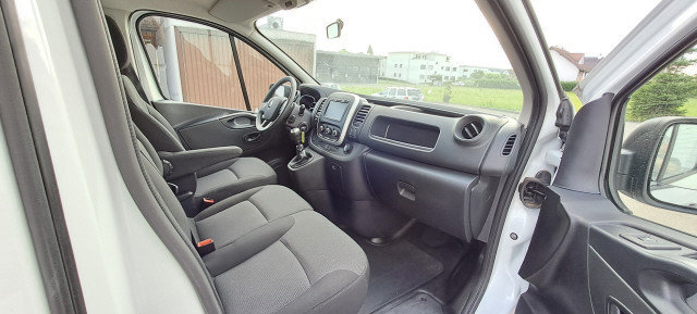 RENAULT Trafic dCi145 2.0 Busin., Diesel, Second hand / Used, Manual - 6